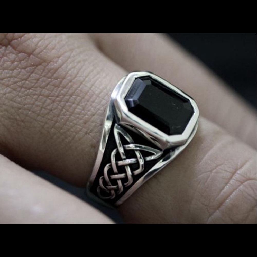 Men’s .925 Sterling Silver Black Onyx Ring